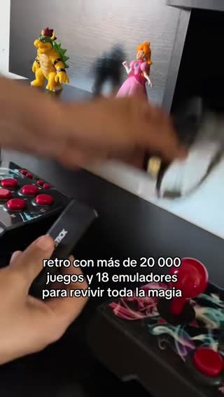 GameStick X2 Arcade | Consola Retro +20.000 Juegos con 2 Joysticks Inalámbricos - Miniatura del video